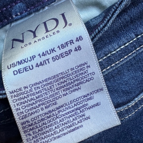 NYDJ Boyfriend Jessica Lift & Tuck jeans - Picture 3 of 9